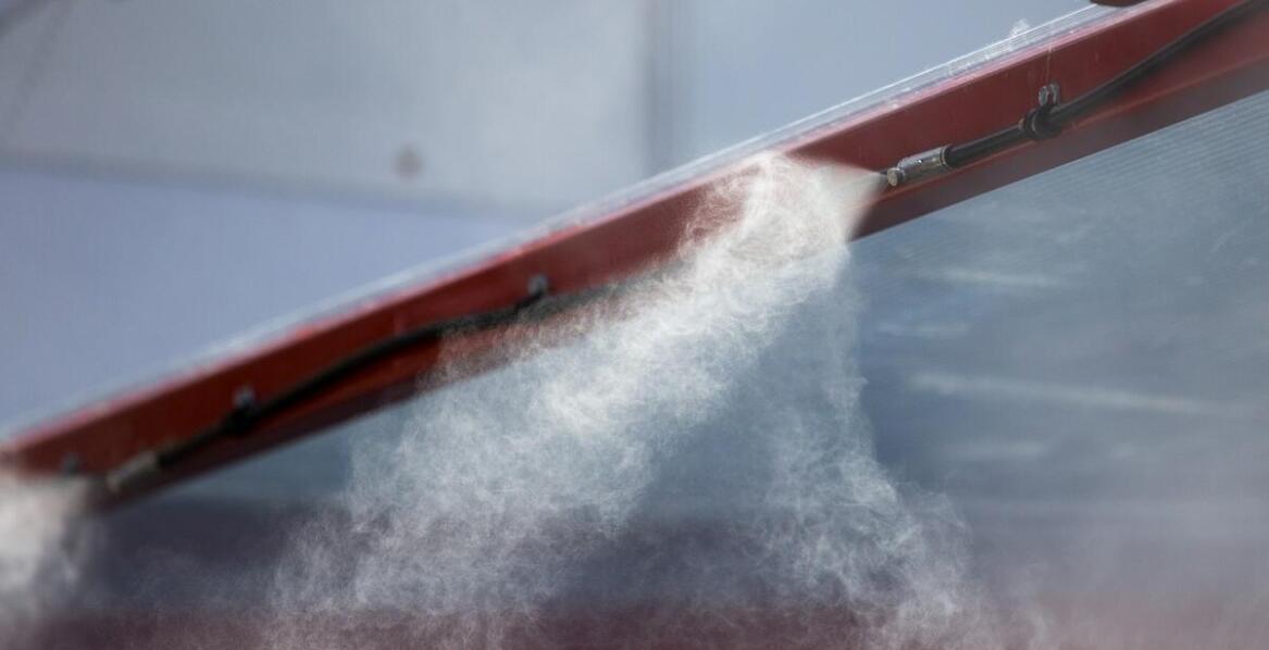 Jak dysza płaskostrumieniowa wpływa na koszty eksploatacji myjni samochodowych?