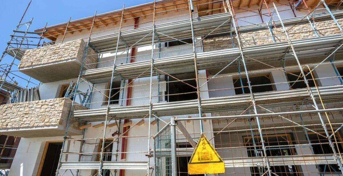 Proces przeprowadzania przetargów na wykonawców w projektach apartamentowych
