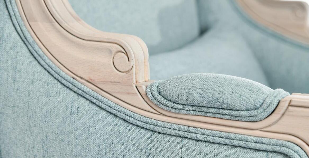 Ekskluzywne sukienki na wesele: jakie tkaniny dominują w naszej ofercie?