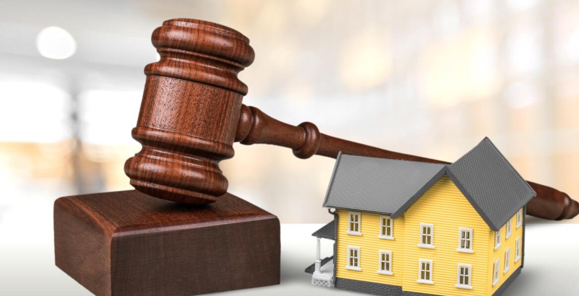 Jak przebiega aukcja w domu aukcyjnym i kto może wziąć w niej udział?