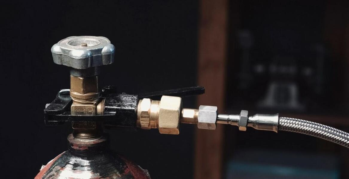 Palnik do rozpalania w piecu – oszczędność czasu i energii w codziennym użytkowaniu