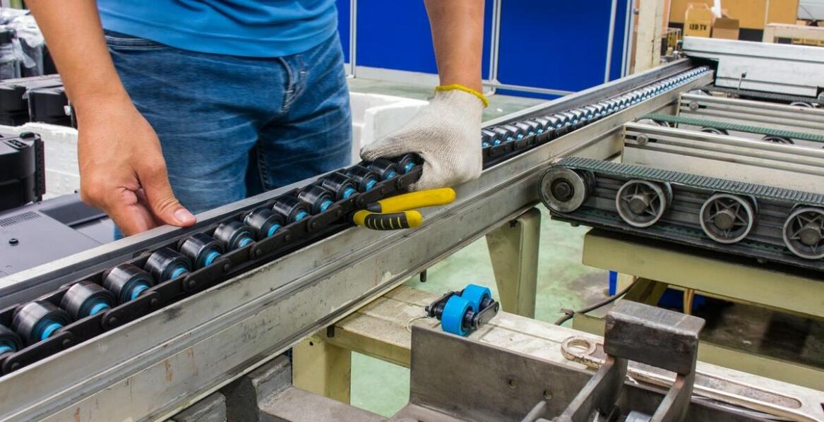 Przegląd metod serwisowania taśm przenośnikowych z falbanami gumowymi