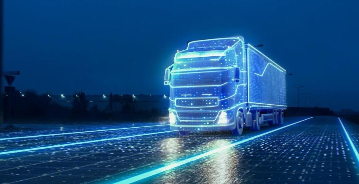 Jak firma transportowa zarządza flotą pojazdów, aby spełniać wymagania klientów?