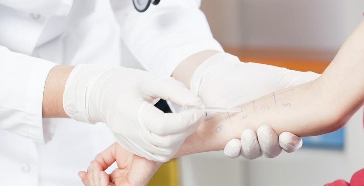 Jak lekarz pierwszego kontaktu może pomóc w diagnostyce alergii u dzieci?