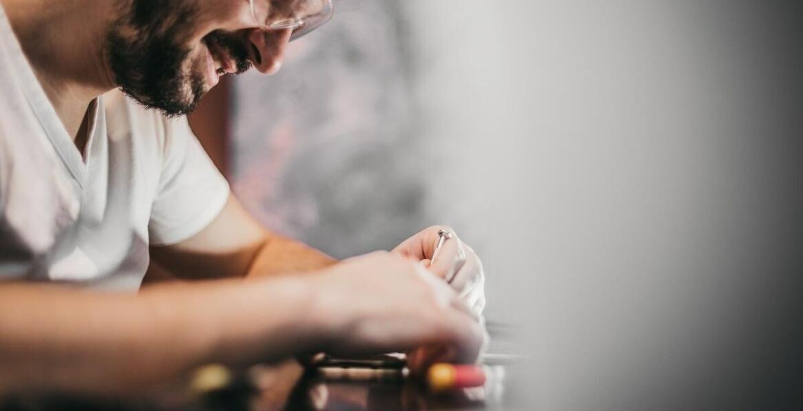 Grawerowanie szkła jako doskonały pomysł na firmowe upominki