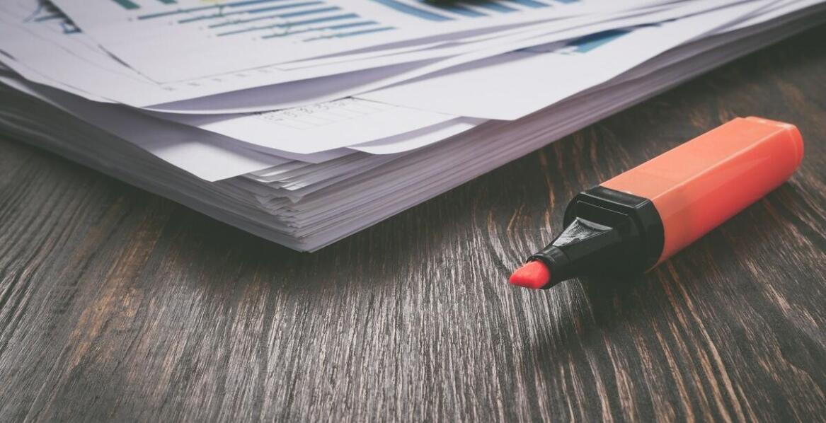 Jakie korzyści przynosi dostosowanie oferty do specyficznych potrzeb klientów z sektora turystycznego?