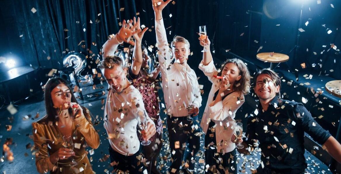 Co warto wiedzieć przed organizacją wieczoru kawalerskiego w Łodzi?