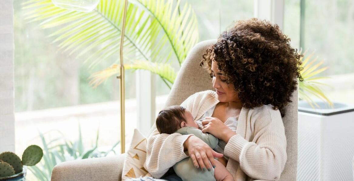 Jak rozpoznać nietoksyczne akcesoria do karmienia dla niemowląt?