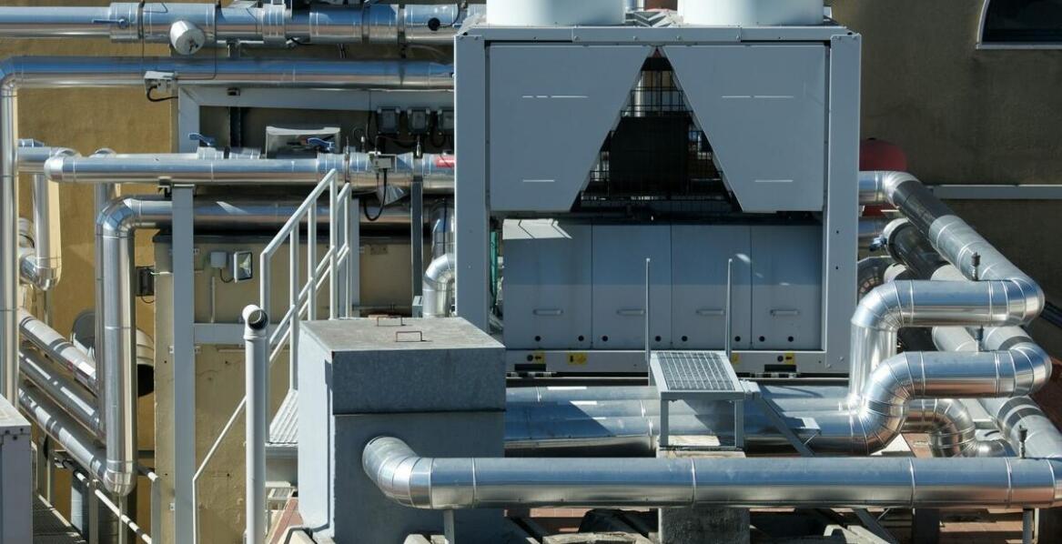 Jak nasady kominowe wpływają na efektywność wentylacji?