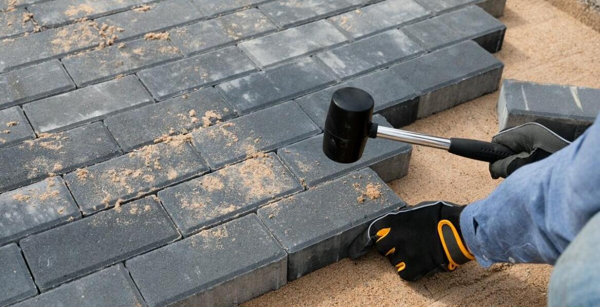 Jakie są najlepsze praktyki w układaniu granitu strzegom?