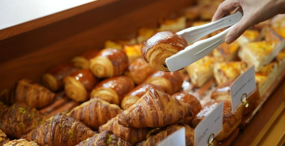 Śniadanie w formie bufetu szwedzkiego jako element luksusowego pobytu