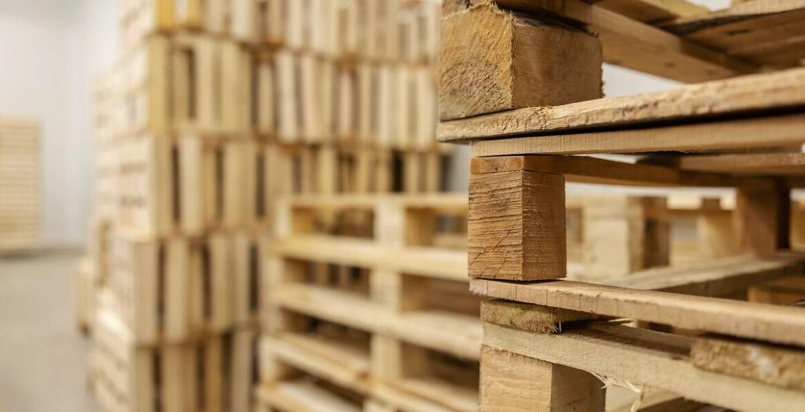 Wpływ wymiarów półpalety euro na elastyczność operacyjną