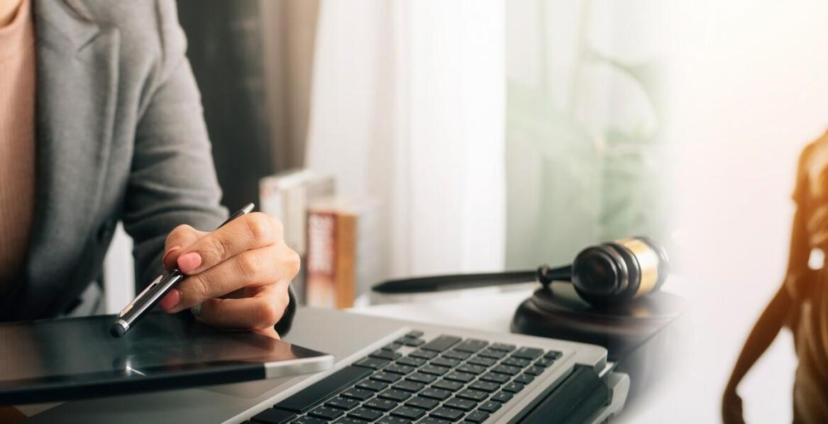 Egzekucja nieruchomości przez komornika Wilanów – co warto wiedzieć?