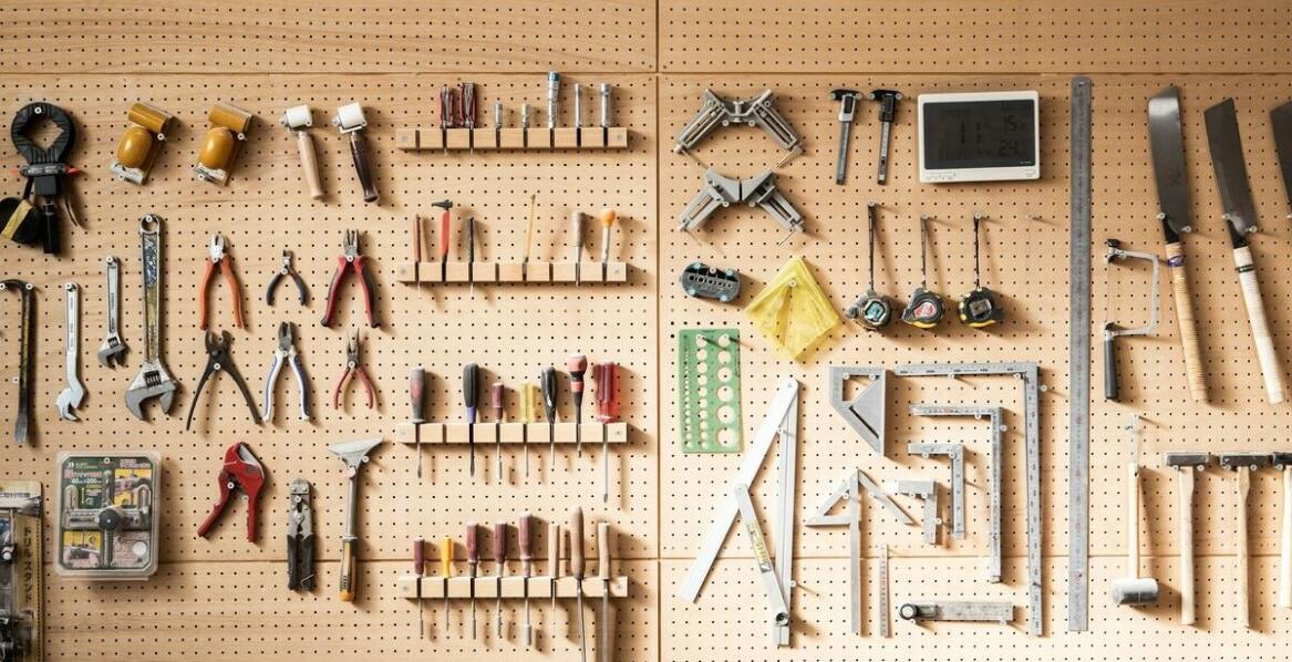 Zalety stosowania wysokiej jakości materiałów w akcesoriach bramowych