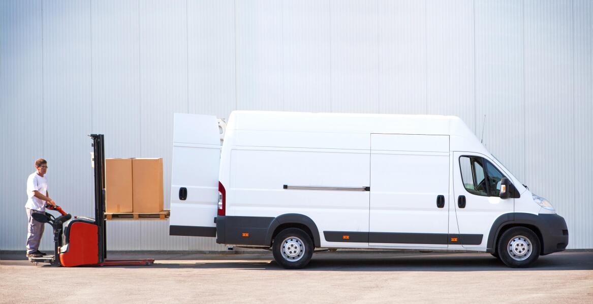 Wynajem samochodów dostawczych w Łodzi rozwiązanie dla biznesu i prywatnych potrzeb