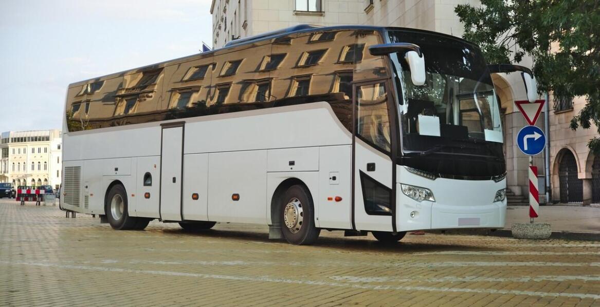 Co warto wiedzieć o procesie wynajmu busa w naszej firmie?