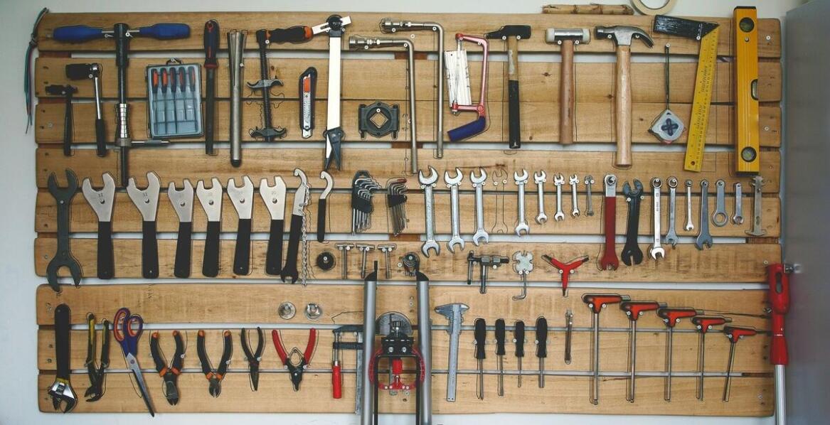 Wpływ jakości wykonania półek na kierownicę na ich trwałość i funkcjonalność