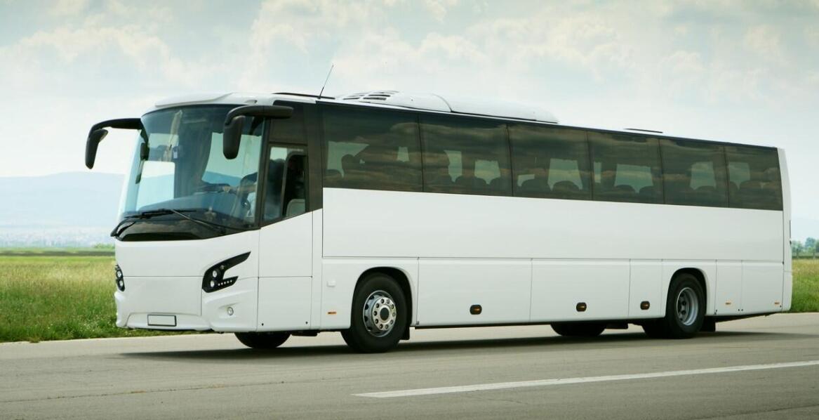 Jakie są opcje wynajmu busów na krótkoterminowe wyjazdy z Wrocławia?