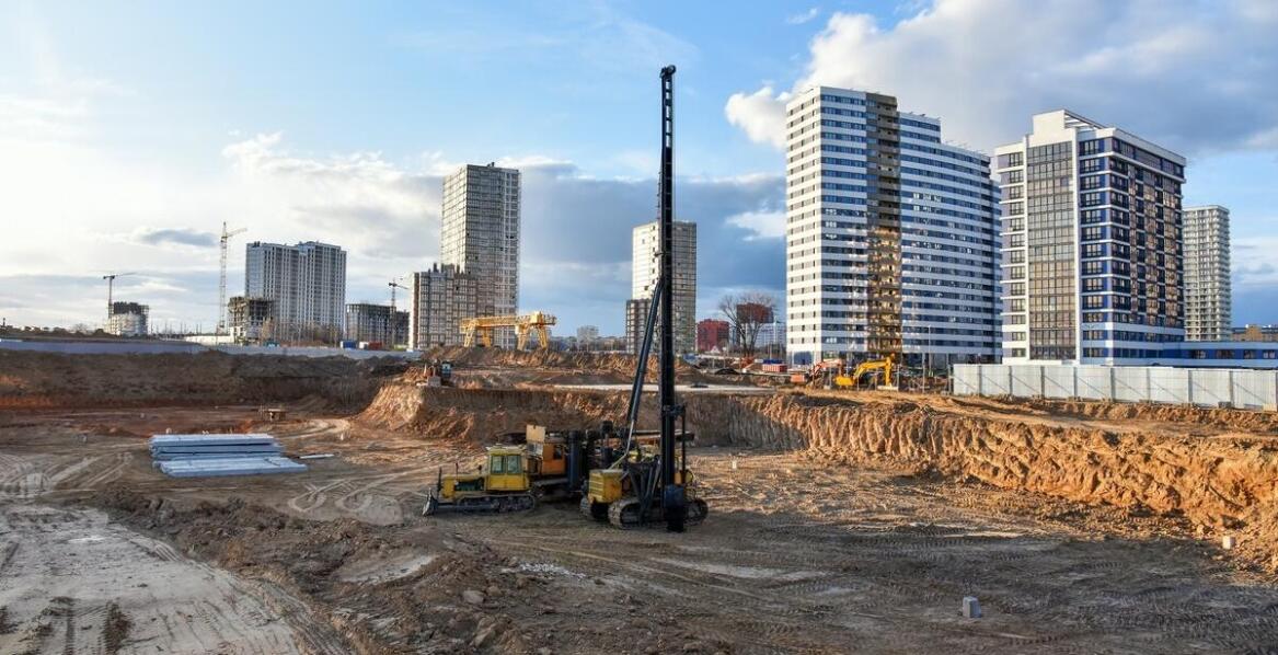 Projektowanie skarp i zboczy: rola geotechniki w stabilizacji terenu