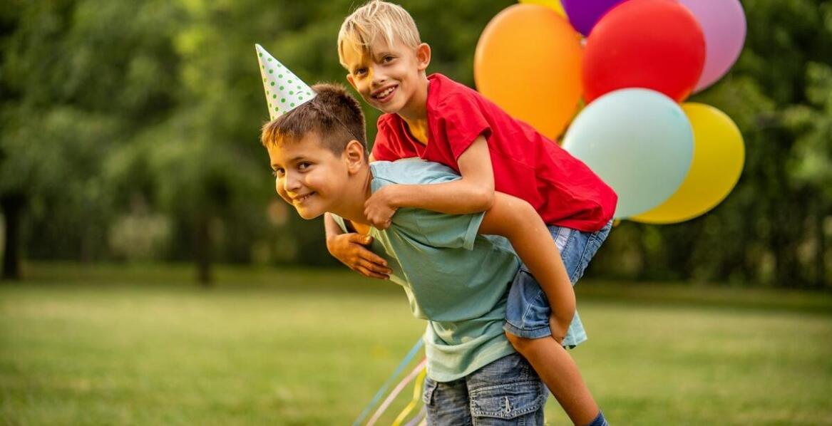 Jak listy gratulacyjne mogą wspierać rozwój osiągnięć dzieci?