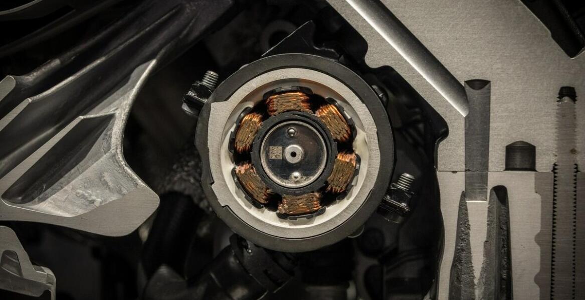 Szczotki alternator a koszty eksploatacji pojazdu - co warto wiedzieć?