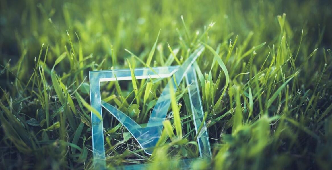 Karty plastikowe - funkcjonalność i estetyka w identyfikacji wizualnej firmy