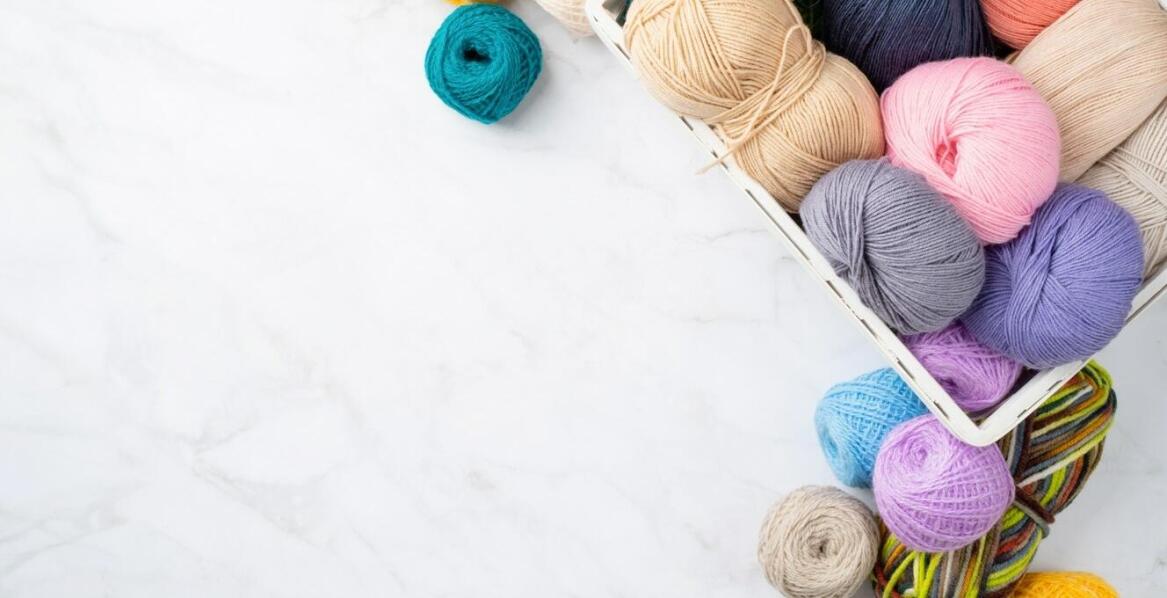 Jakie akcesoria ułatwiają tworzenie skomplikowanych wzorów?