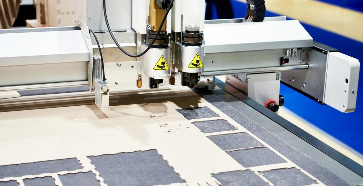 Zastosowanie okleiniarek do drewna w praktyce