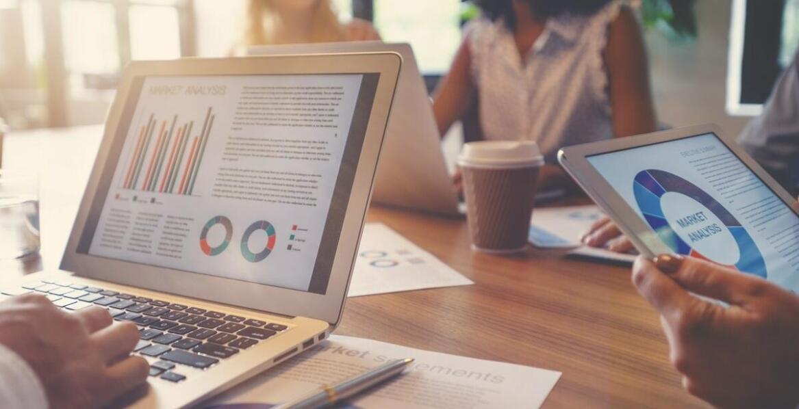 Jakie usługi kadrowe są dostępne dla przedsiębiorców w Katowicach?