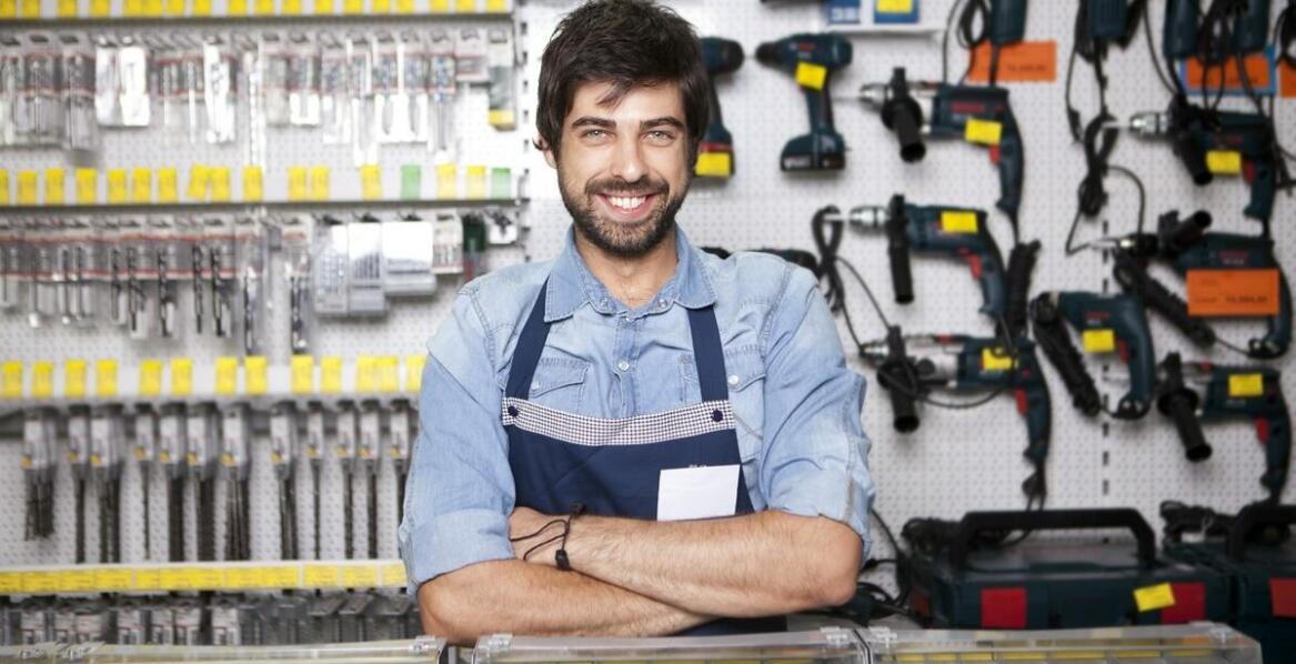 Jakie produkty oferuje hurtownia śrub dla branży spawalniczej?