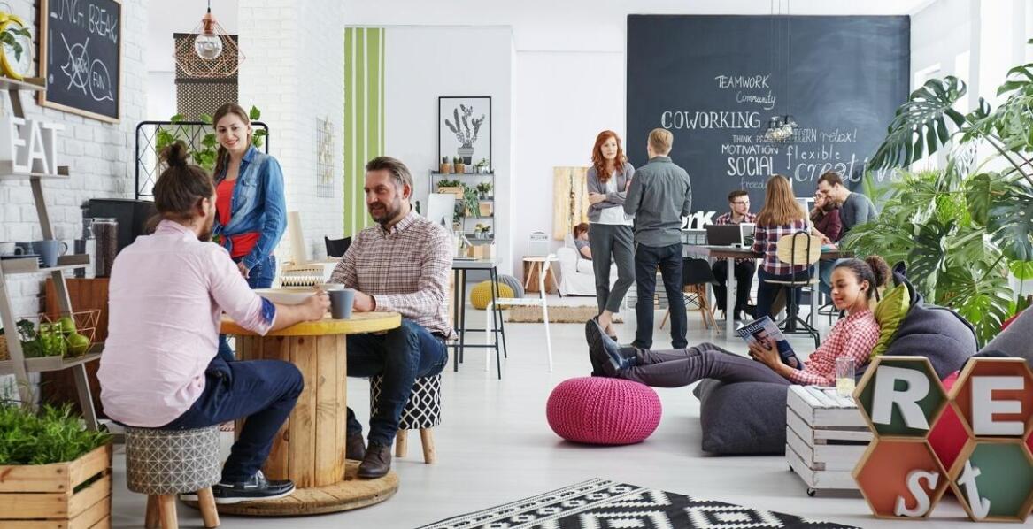 Jakie korzyści niesie ze sobą dom dziennego pobytu dla seniorów?