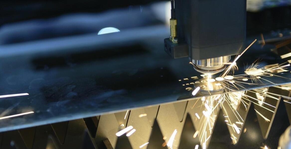 Zastosowanie wycinarki laserowej w produkcji elementów konstrukcyjnych