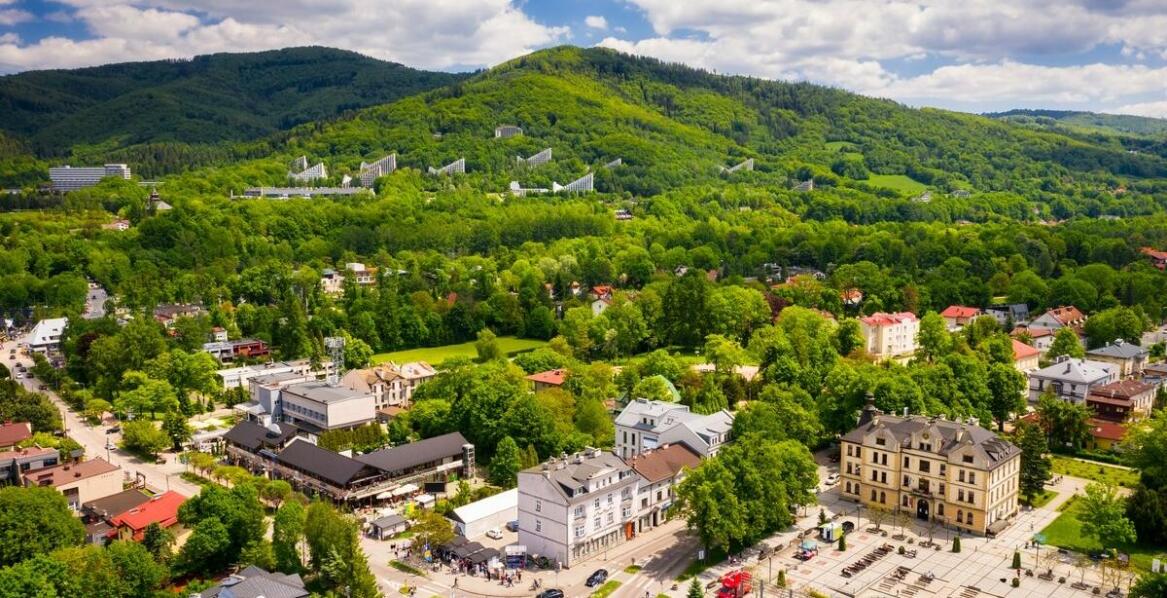 Najlepsze pakiety SPA w Karkonoszach - co zawierają i dlaczego warto?