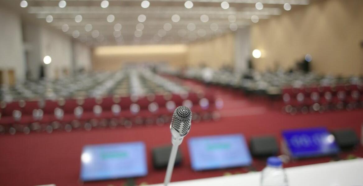 Porównanie warszawskich lokalizacji na konferencje: jak wybrać najlepszą?