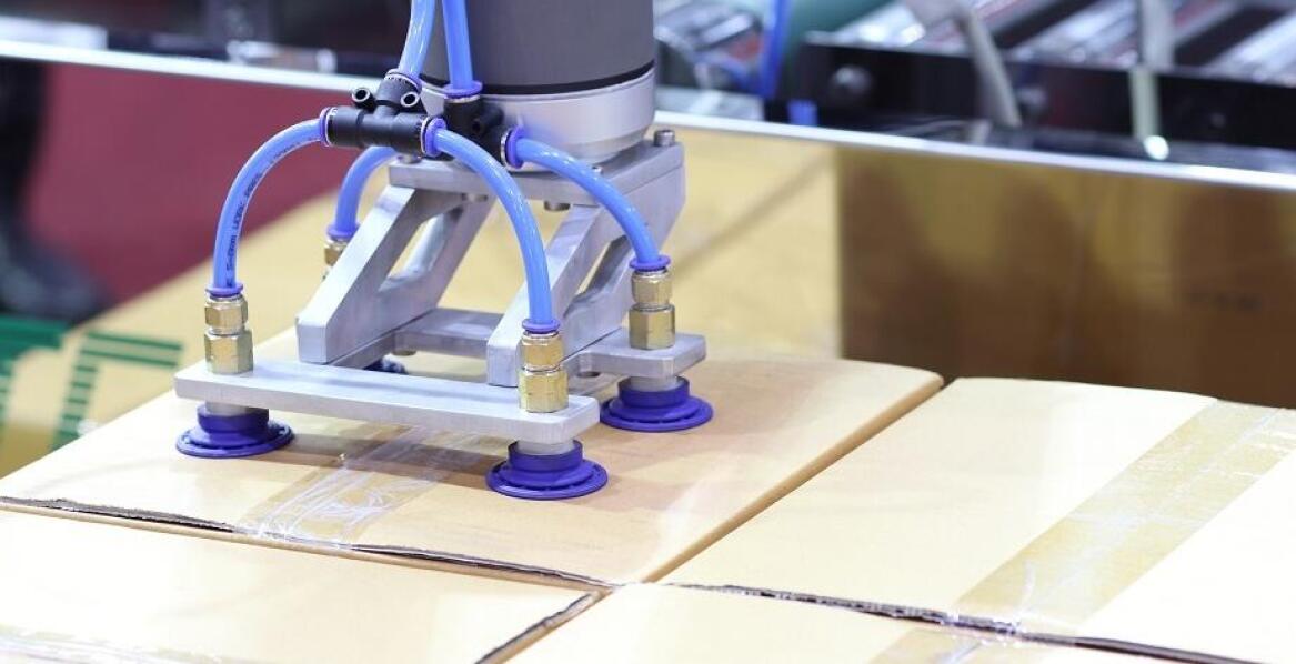 Przegląd nowoczesnych rozwiązań technologicznych w składarko-sklejarkach do kartonów