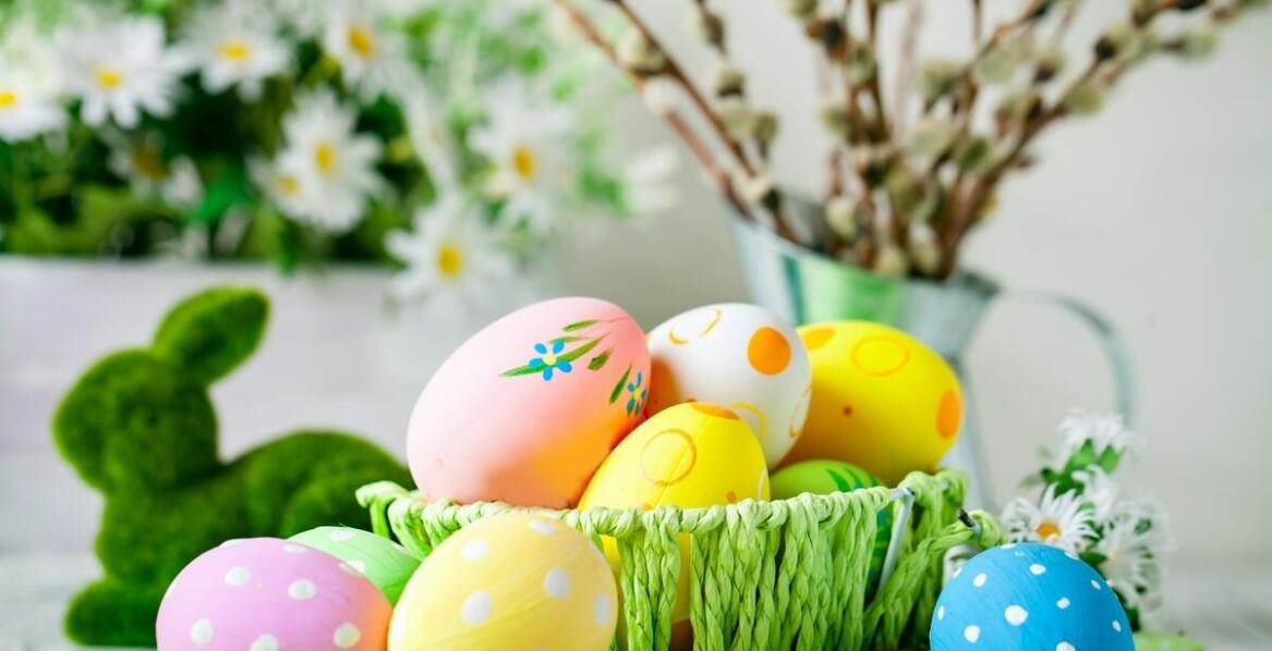 Jak stworzyć wyjątkowy koszyczek wielkanocny z pomocą naszych dekoracji?