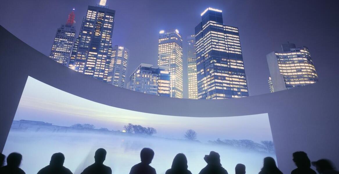 Jakie innowacyjne rozwiązania oferują producenci kasetonów reklamowych?