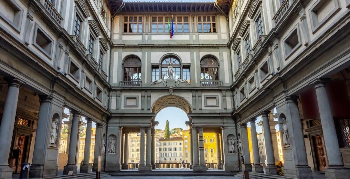 Odkryj florenckie dziedzictwo artystyczne: Malarstwo, rzeźba i architektura