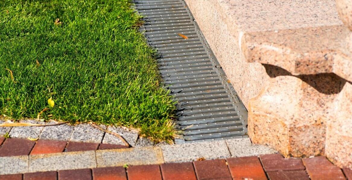 Znaczenie mat zabezpieczających w ochronie dachów przed czynnikami zewnętrznymi