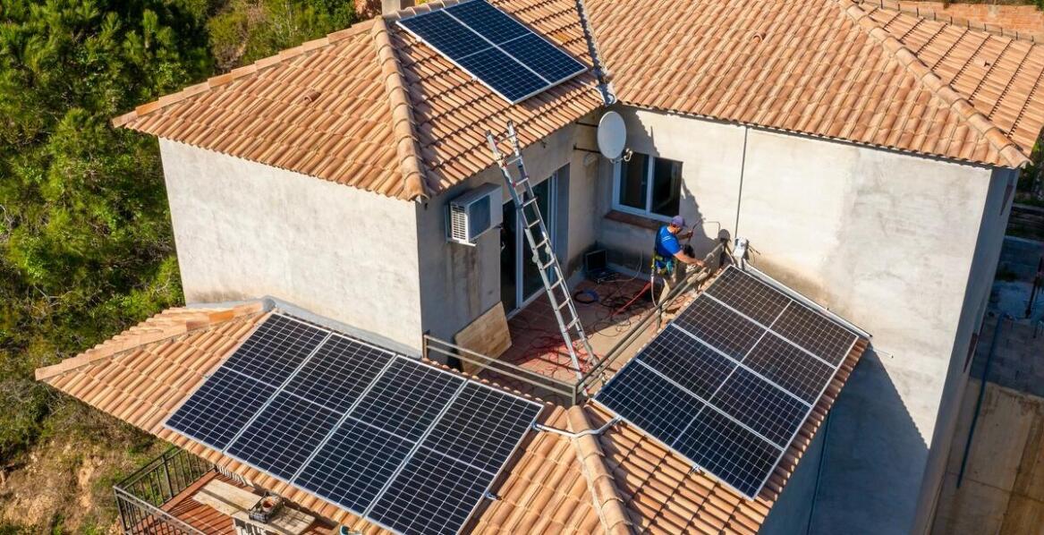 Fotowoltaika jako narzędzie do poprawy jakości życia w spółdzielniach mieszkaniowych