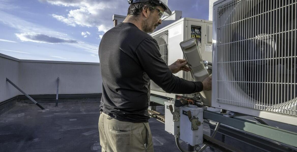 Montaż klimatyzacji: jakie są najważniejsze wyzwania i jak je pokonać?