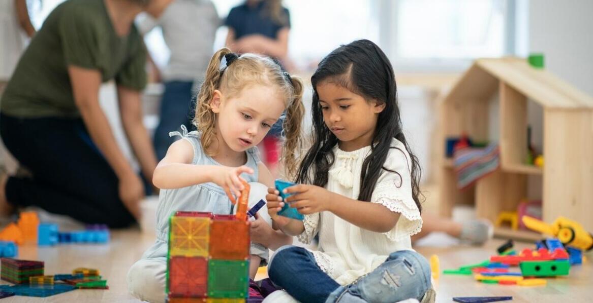 Znaczenie komunikacji międzykulturowej w IPS Playschool – przedszkolu międzynarodowym