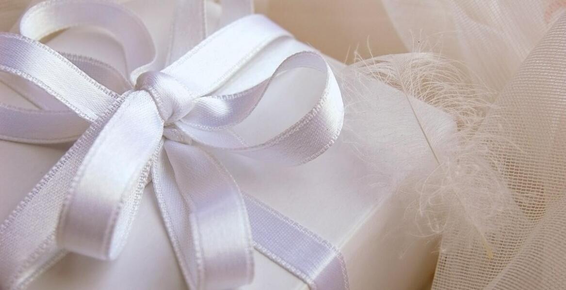 Dlaczego warto wybrać zegarek dz4282 jako prezent na wyjątkową okazję?