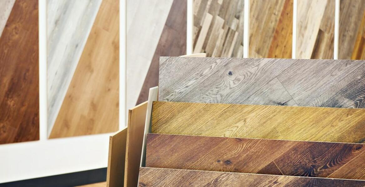 Materiały używane w produkcji szafek łazienkowych – na co zwrócić uwagę?