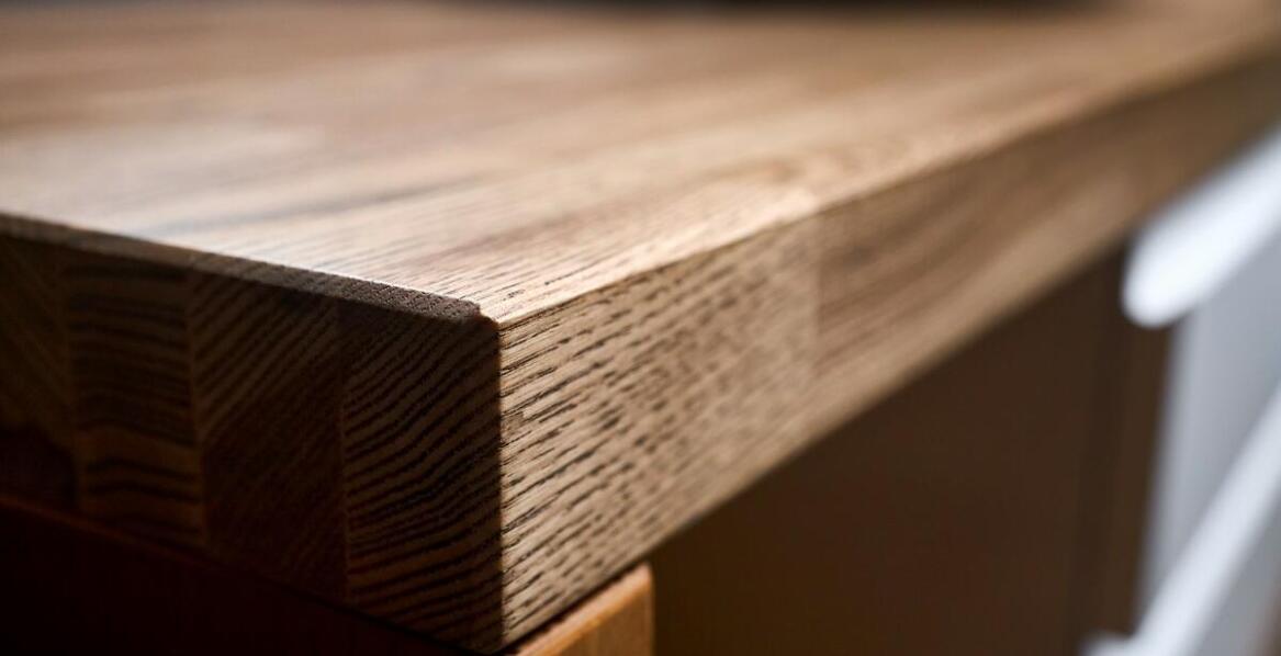 Sklejka antypoślizgowa – klucz do bezpiecznych i funkcjonalnych przestrzeni