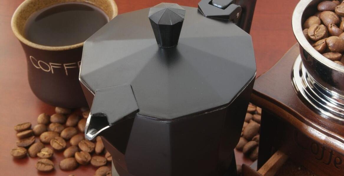 Jakie korzyści niesie wybór młynka do kawy z naszej oferty?