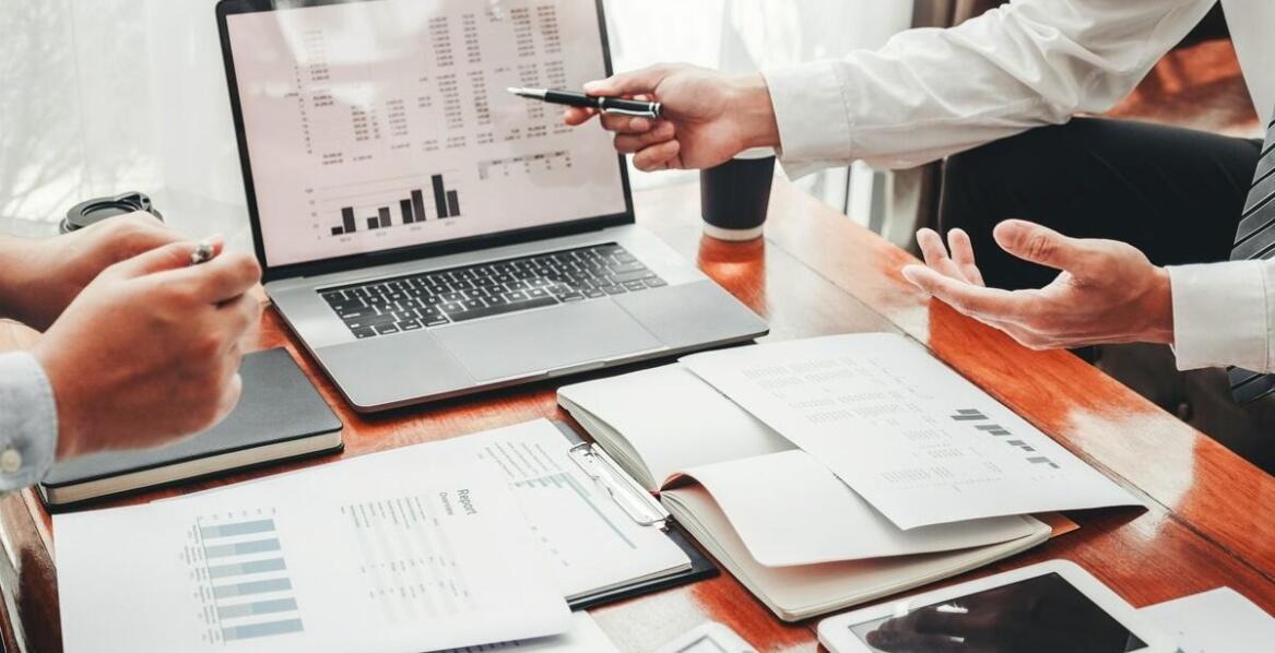 Outsourcing usług księgowych – jakie wyzwania mogą się pojawić?