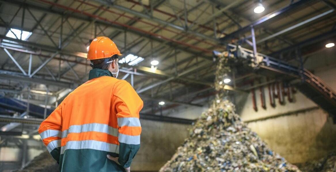 Jak utylizacja odpadów niebezpiecznych przyczynia się do redukcji zanieczyszczeń wód?