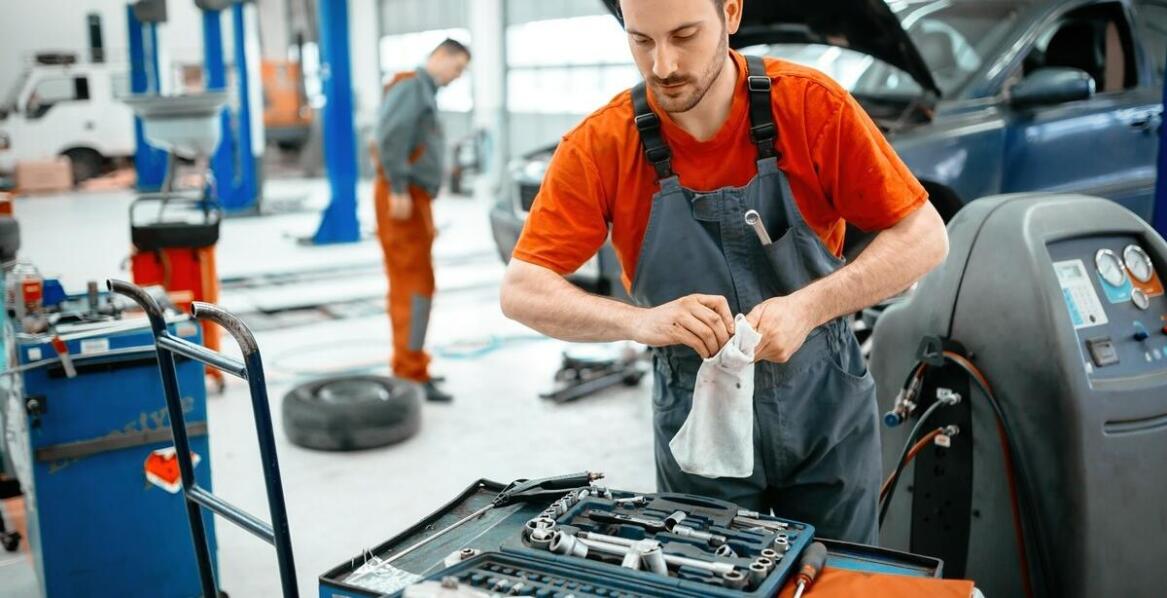 Jak serwis w Strykowie przyczynia się do zwiększenia bezpieczeństwa pojazdów?