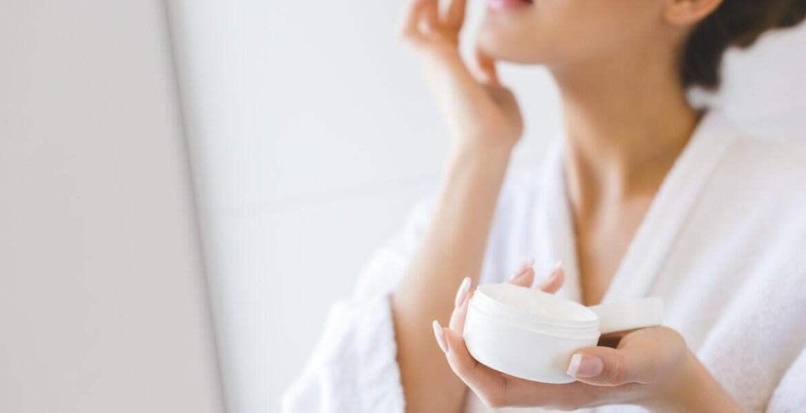 Rola nawilżenia skóry po zabiegach laserowych